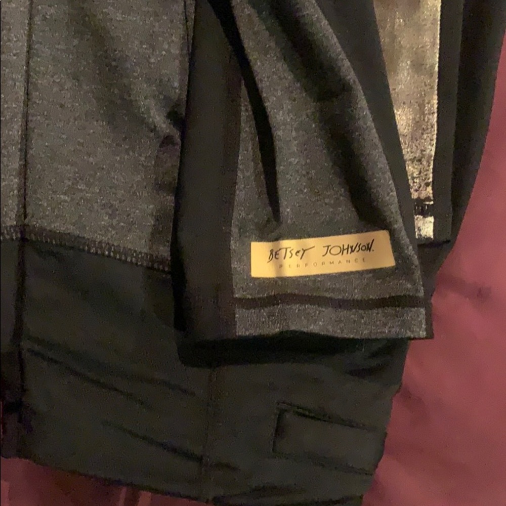Betsey Johnson leggings - Picture 3 of 8